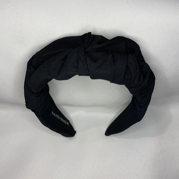 Accessories - BLACK HEADBAND ✨✨✨